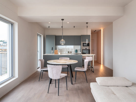 Beyond the Walls: A Coastal Renovation Defined by Light, Performance and Flush Design - Case Study